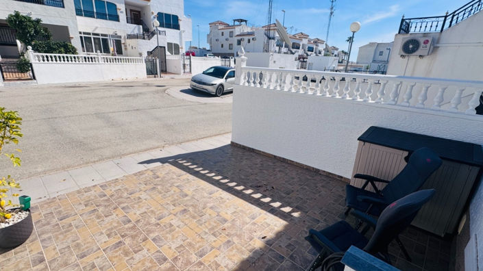 Image No.17-2 Bed Apartment for sale