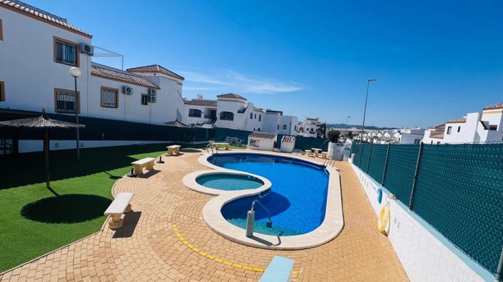 Image No.19-2 Bed Apartment for sale