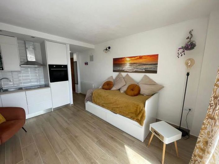 Image No.7-Apartment for sale