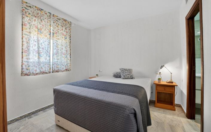 Image No.17-2 Bed Apartment for sale