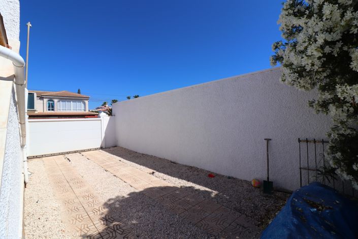 Image No.33-3 Bed Villa for sale