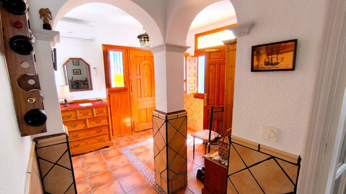 Image No.11-1 Bed Villa for sale