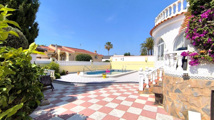 Image No.20-1 Bed Villa for sale