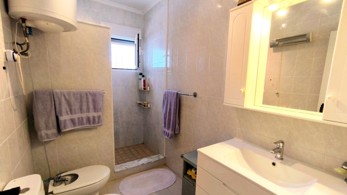 Image No.7-1 Bed Villa for sale