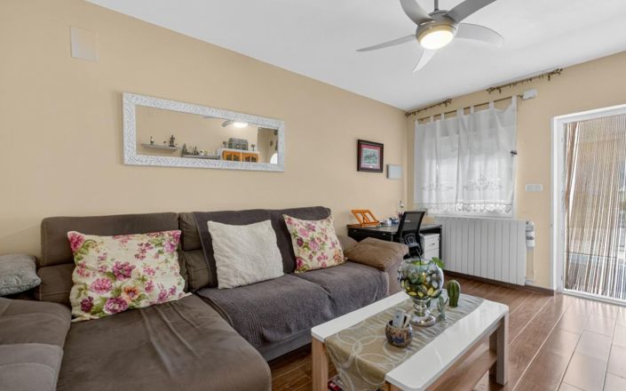 Image No.4-3 Bed Quad for sale