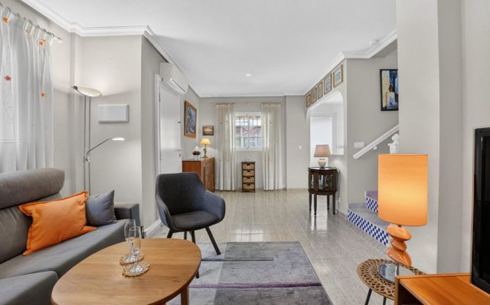 Image No.7-2 Bed Townhouse for sale
