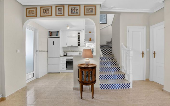 Image No.8-2 Bed Townhouse for sale