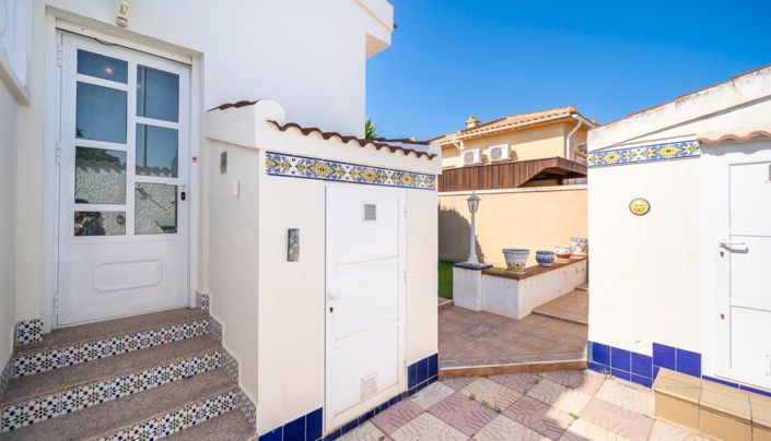 Image No.52-3 Bed Villa for sale