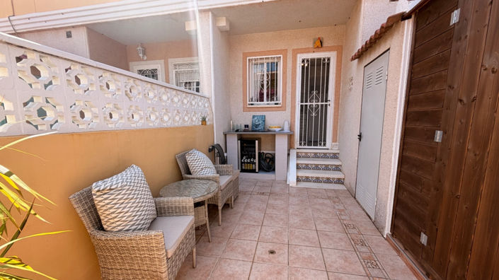 Image No.19-2 Bed Townhouse for sale