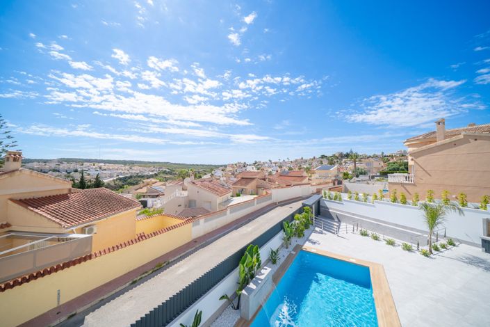 Image No.38-4 Bed Villa for sale