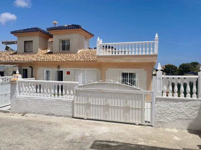 Image No.2-Bungalow de 3 chambres à vendre à Ciudad Quesada