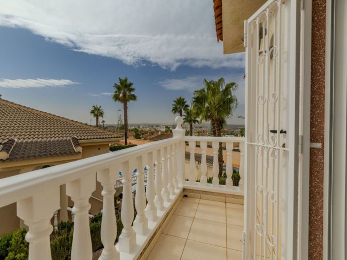 Image No.24-3 Bed Villa for sale