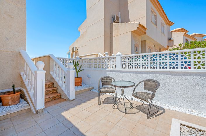 Image No.33-3 Bed Property for sale