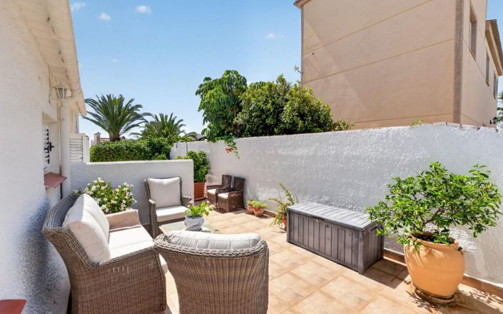 Image No.38-3 Bed Villa for sale