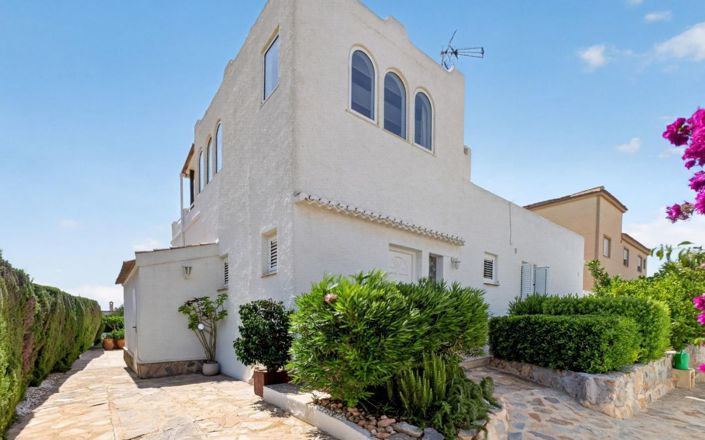 Image No.40-3 Bed Villa for sale