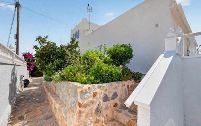 Image No.41-3 Bed Villa for sale