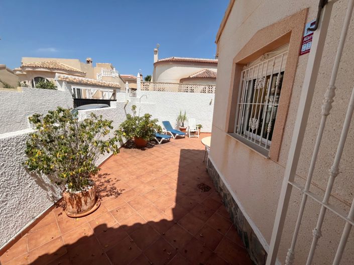 Image No.22-2 Bed Villa for sale