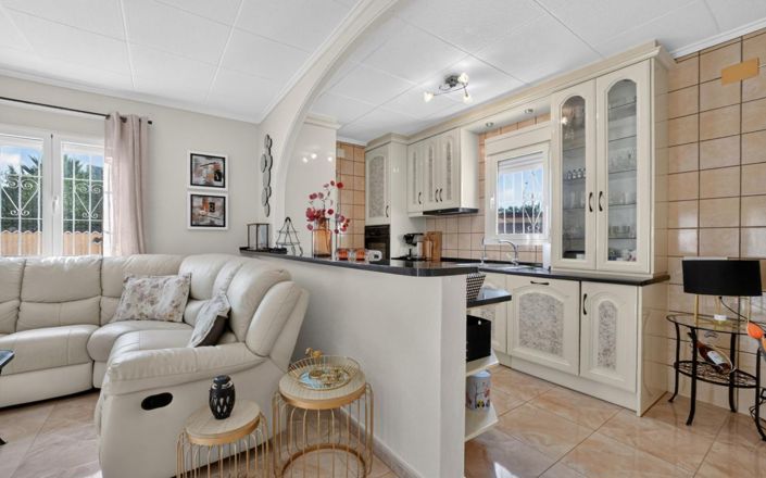 Image No.9-3 Bed Villa for sale