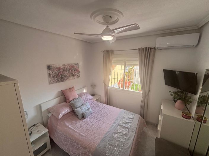 Image No.17-3 Bed Townhouse for sale
