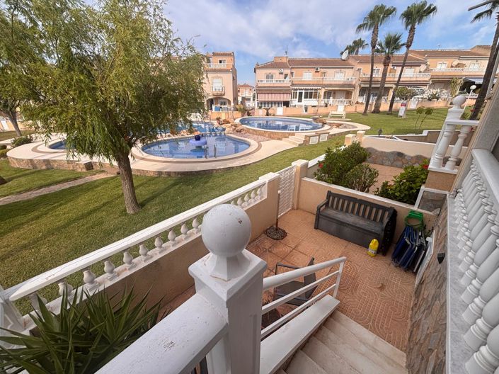 Image No.4-3 Bed Townhouse for sale