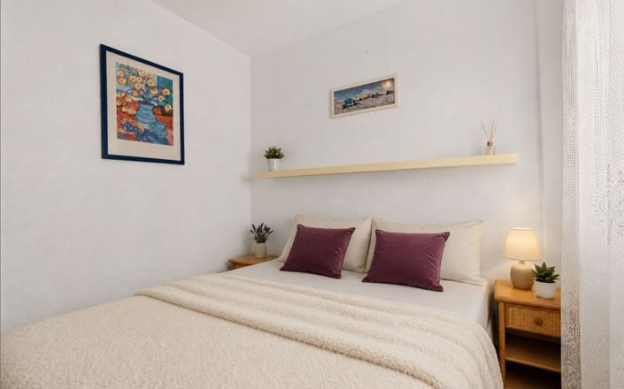 Image No.17-2 Bed Quad for sale