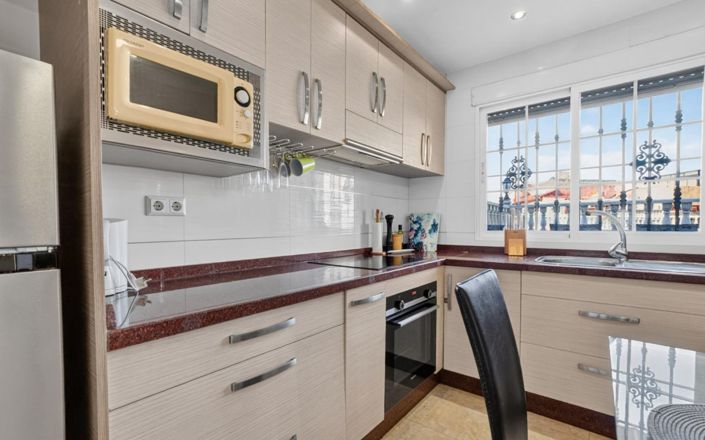 Image No.6-2 Bed Quad for sale