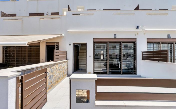 Image No.34-3 Bed Townhouse for sale