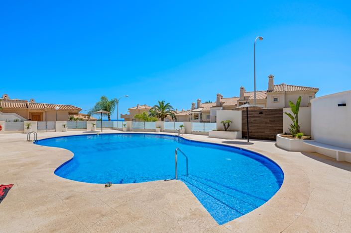Image No.24-3 Bed Apartment for sale