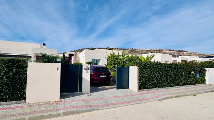 Image No.36-2 Bed Villa for sale