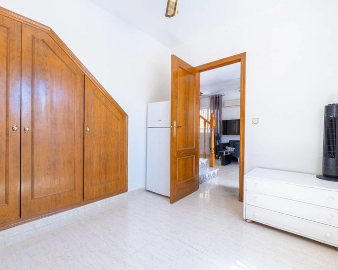 Image No.18-3 Bed Villa for sale