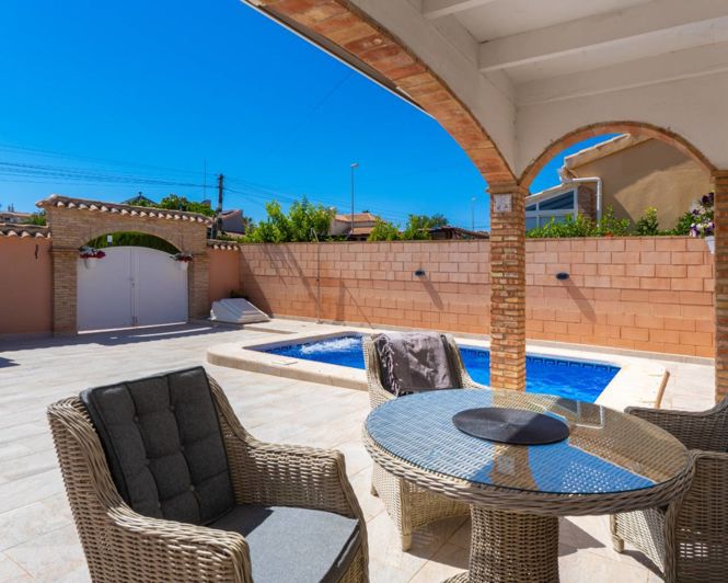 Image No.3-3 Bed Villa for sale