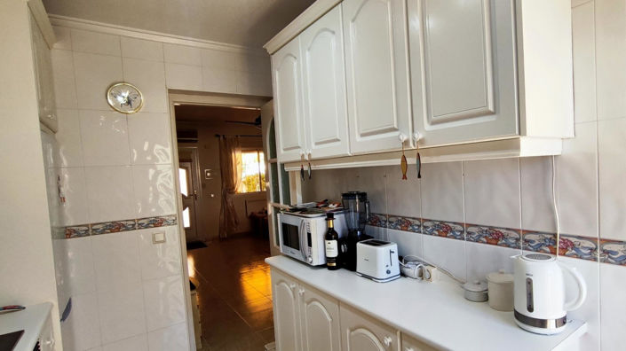 Image No.12-2 Bed Townhouse for sale