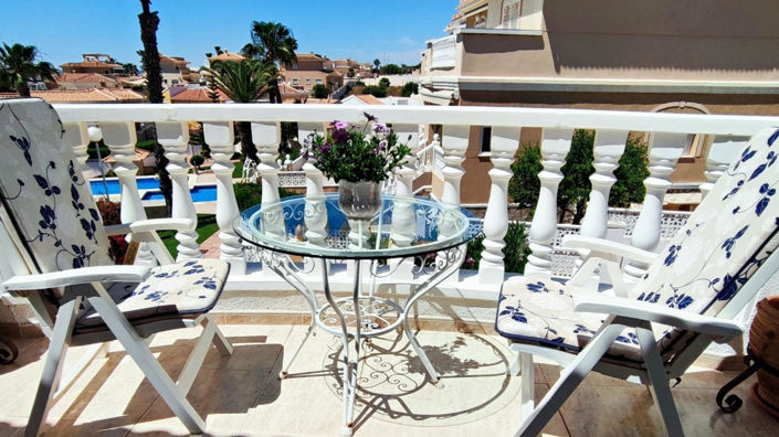 Image No.17-2 Bed Townhouse for sale