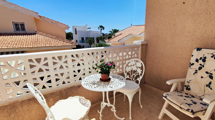 Image No.23-2 Bed Townhouse for sale