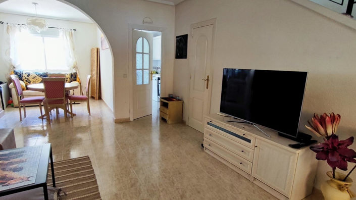 Image No.9-2 Bed Townhouse for sale