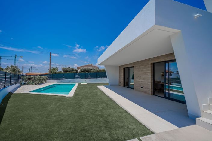 Image No.33-3 Bed Villa for sale