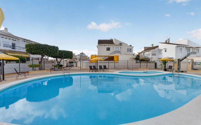 Image No.26-2 Bed Apartment for sale