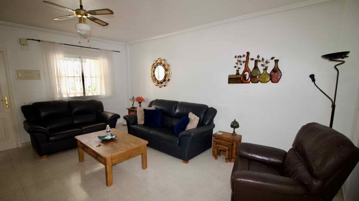 Image No.11-3 Bed Townhouse for sale