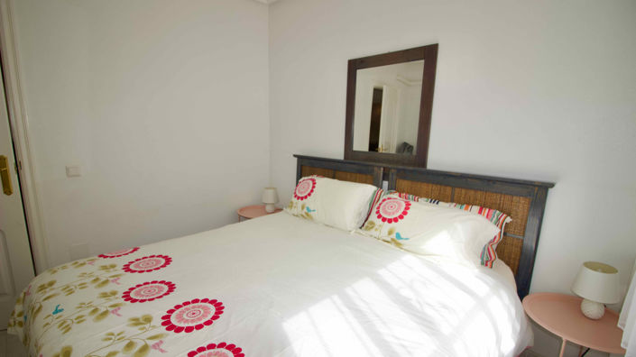 Image No.20-3 Bed Townhouse for sale