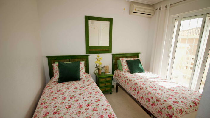 Image No.38-3 Bed Townhouse for sale
