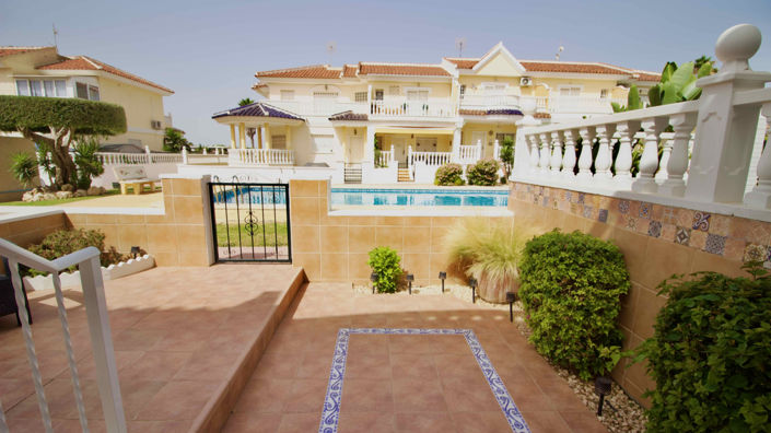Image No.49-3 Bed Townhouse for sale