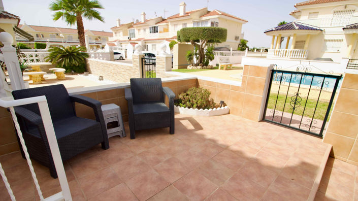 Image No.51-3 Bed Townhouse for sale