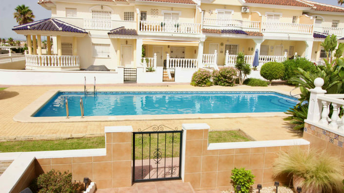 Image No.52-3 Bed Townhouse for sale