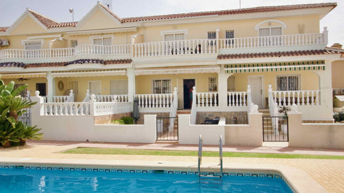 Image No.55-3 Bed Townhouse for sale