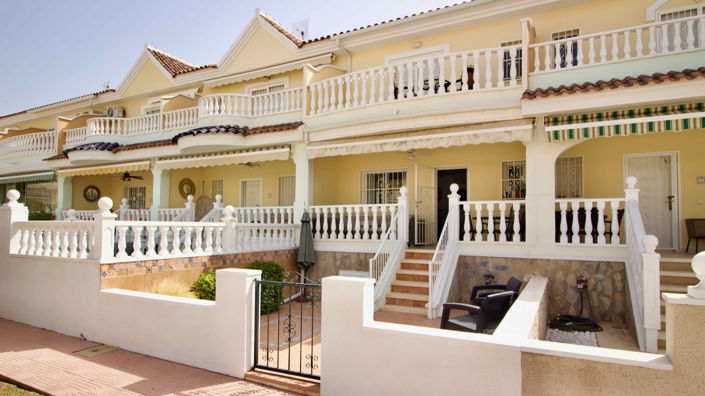 Image No.57-3 Bed Townhouse for sale