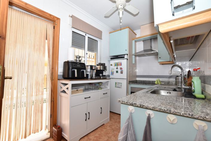 Image No.11-2 Bed Townhouse for sale