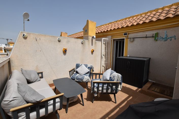 Image No.27-2 Bed Townhouse for sale
