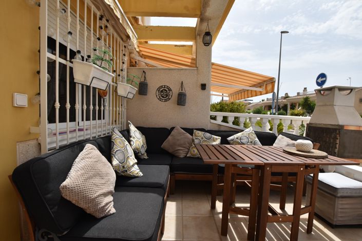 Image No.32-2 Bed Townhouse for sale