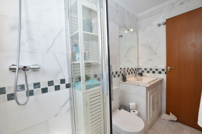 Image No.25-2 Bed Apartment for sale