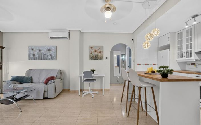 Image No.10-2 Bed Apartment for sale